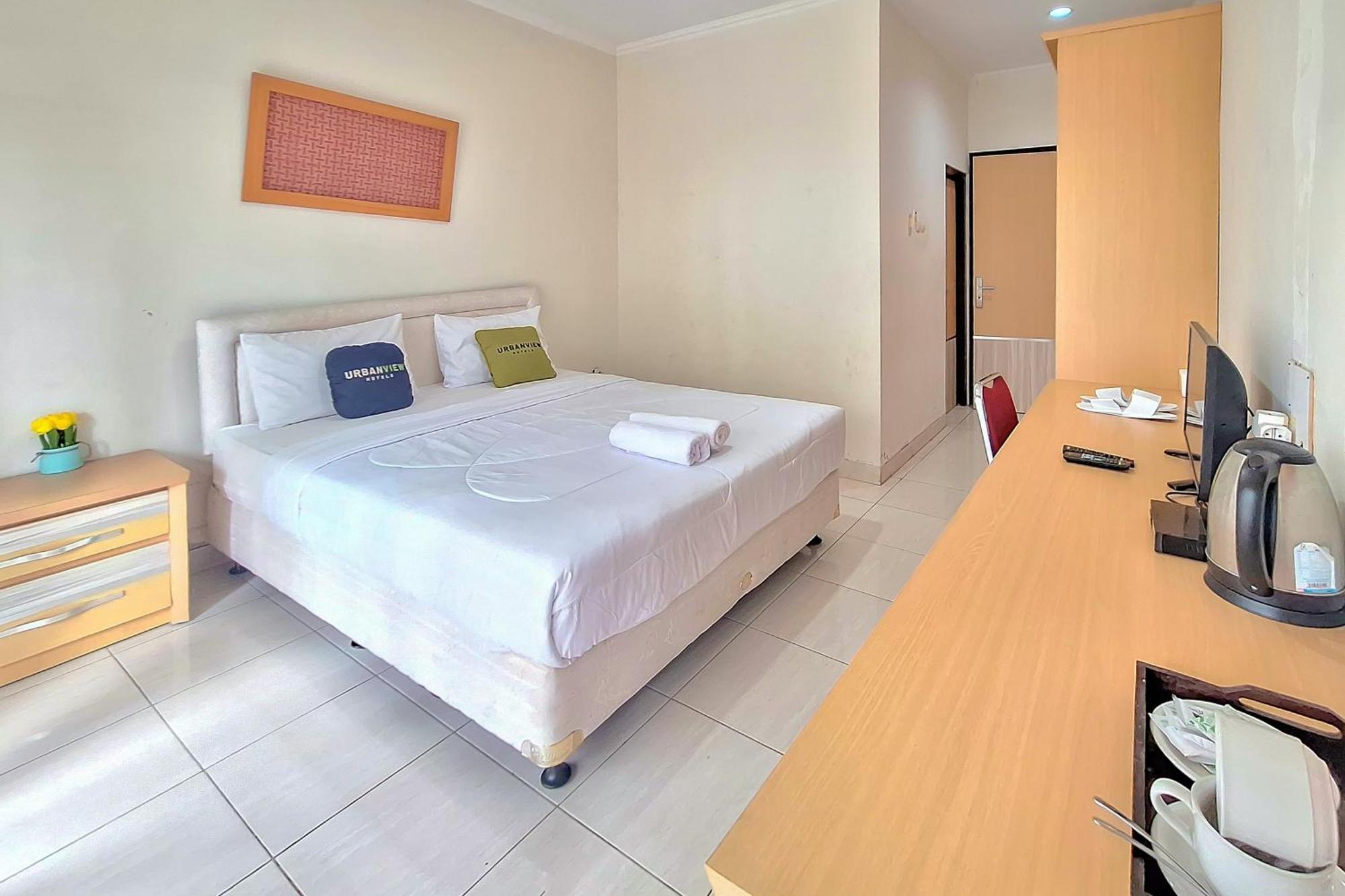 Urbanview Hotel Tridaya Cisarua Puncak Ngoại thất bức ảnh