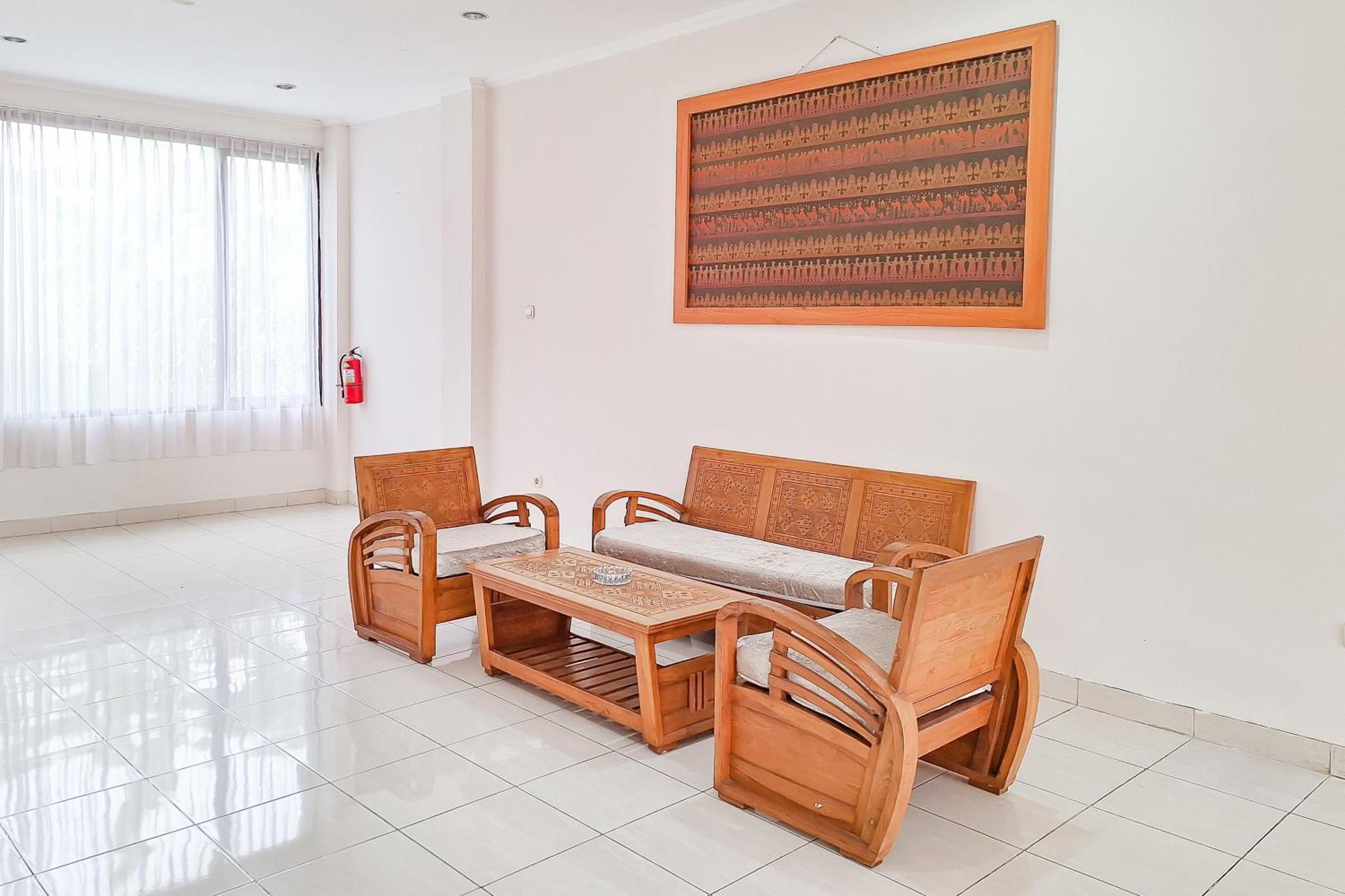 Urbanview Hotel Tridaya Cisarua Puncak Ngoại thất bức ảnh